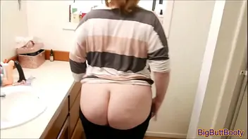 I came in my stepmoms ass
