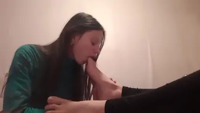 For fans of foot fetish and hookah