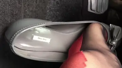Stomp brake pedal with slippery luxury flats