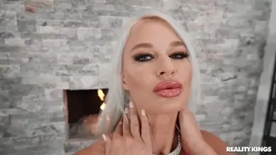 Glamour blonde milf london river is ready to make al