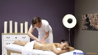 Big bum massage for coquettish