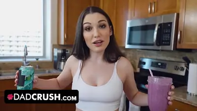 Fitness babe motivates her lazy stepdad to live more healthy with her juicy pussy