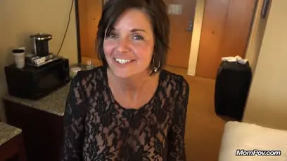 Country milf gets a big facial