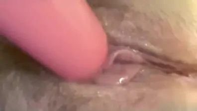 Satisfying in close up