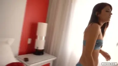 Gisele mona who needs room service