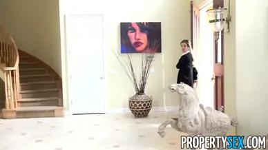 Petite agent bella rose fucks to get listing