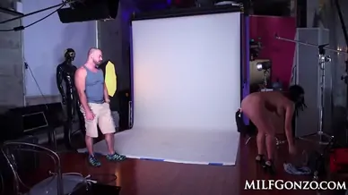 Milf diamond kitty gets anal pounding