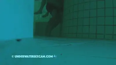 Underwater sex with swimming trunks on works