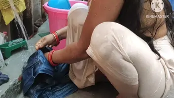 Indian house wife showing nude bathing