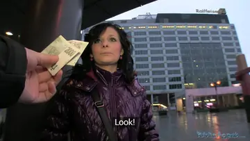 Publicagent clip lenka