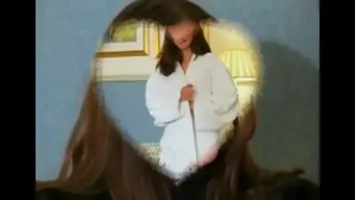 Tres belle femme offerte par vieux mari