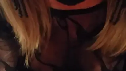 Amateur hands free cim rub on pussy