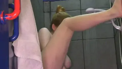 Shower babes