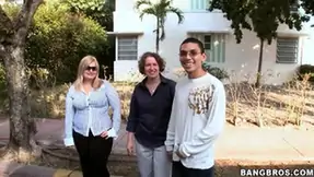 Chubby amateur brittney gets filmed on the street