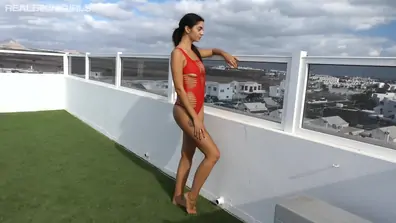 Busty realbikinigirls