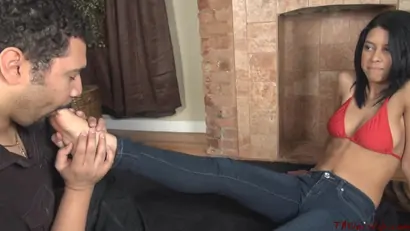 Lucky footboy taworship