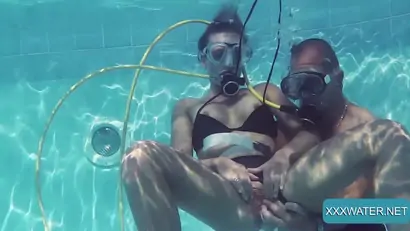 Minnie manga eduard fucking hardcore underwater