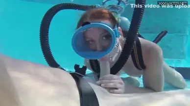 Minnie manga in fucks and sucks underwater