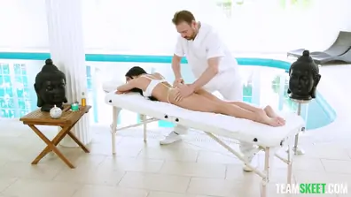 Rub my pussy pound it hard kama oxi