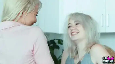 London and annie eat each other for dinner sexymomma