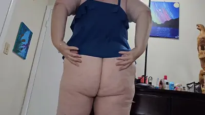 Your favorite big ass milf enjoying a day at the beach