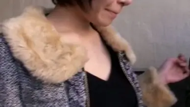 Fake interview video made to take downblouse shots
