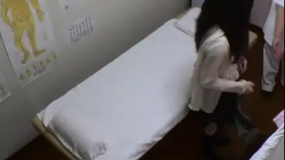 Asian doll gets orgasm from skillful massage