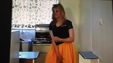 Letting agent has skirt issues 3