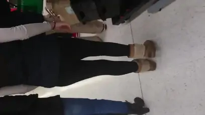 Shopping leggings