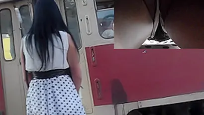 Sexy upskirt look of brunette girl will make you crazy