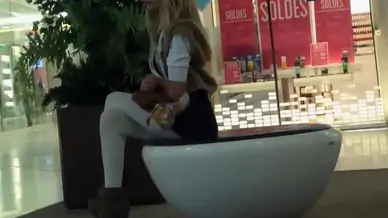Bombshell waits for her rich boyfriend