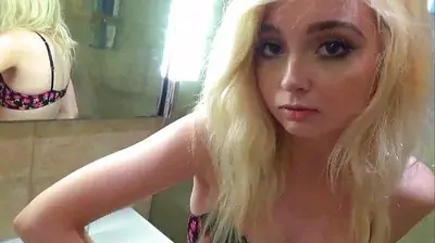 The young blonde gave the bearded man in the toilet and made him blowj