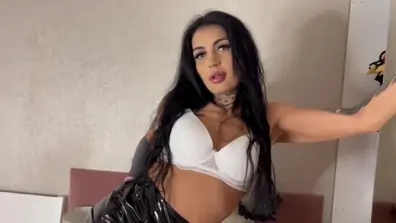 He booked a dancer and it ended differently